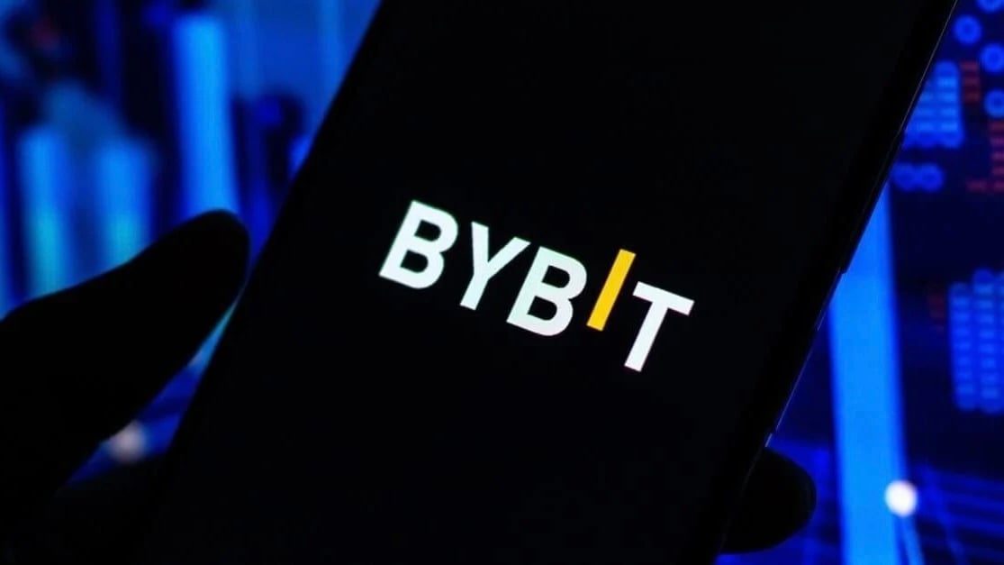 Bybit黑客事件揭秘：Safe钱包漏洞成攻击源头，开发者设备遭入侵，损失赔偿成焦点！