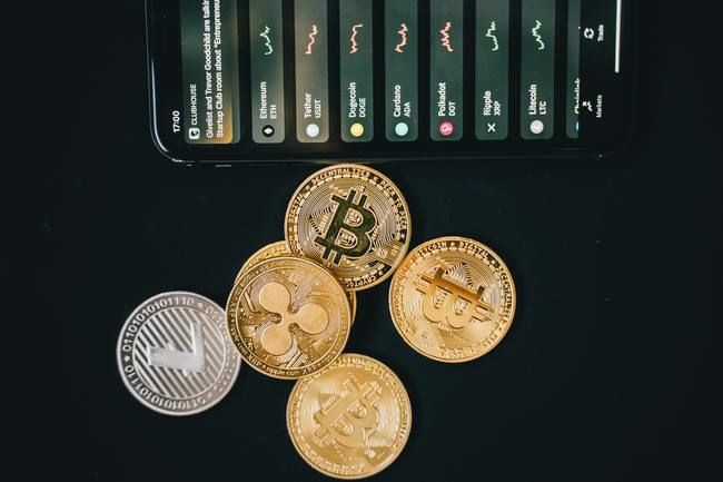 美联储政策影响币圈波动,DeFi与土狗币或成抄底热点
