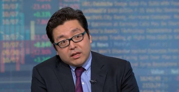 华尔街多头Tom Lee：比特币回调属正常，2025年有望成最佳表现资产之一