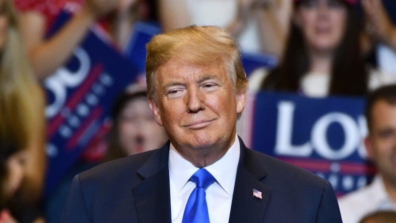 独家揭秘：特朗普宣布在Solana区块链发行专属迷因币TRUMP，引发热议！