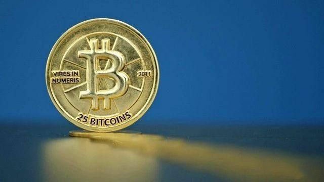 XRP未来潜力巨大?分析师预测爆发性上涨,但风险并存需警惕